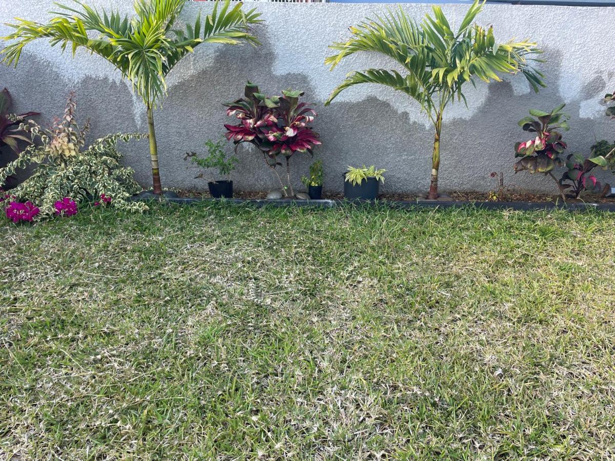 Arbre A Pain Hotel Bras-Panon Luaran gambar